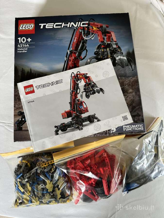 Lego Technic 42144 - nuotraukos Nr. 2