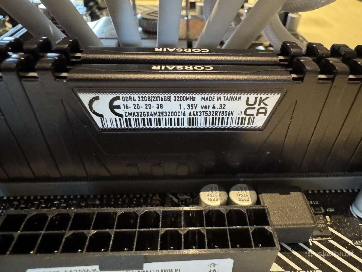 R9 5900xt, A520m-k, Corsair 32gb 3200mhz RAM - nuotraukos Nr. 4