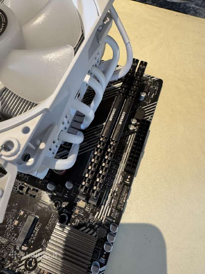 R9 5900xt, A520m-k, Corsair 32gb 3200mhz RAM - nuotraukos Nr. 3