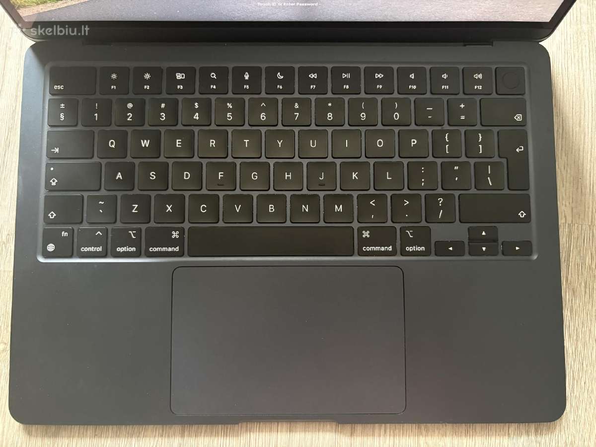 MacBook Air M2 - nuotraukos Nr. 2