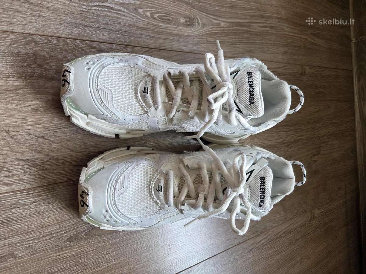 Balenciaga kedai - nuotraukos Nr. 3