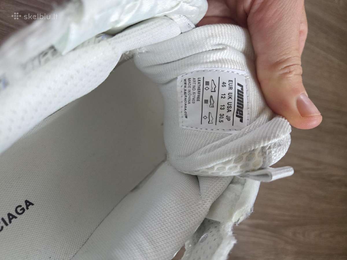 Balenciaga kedai - nuotraukos Nr. 4
