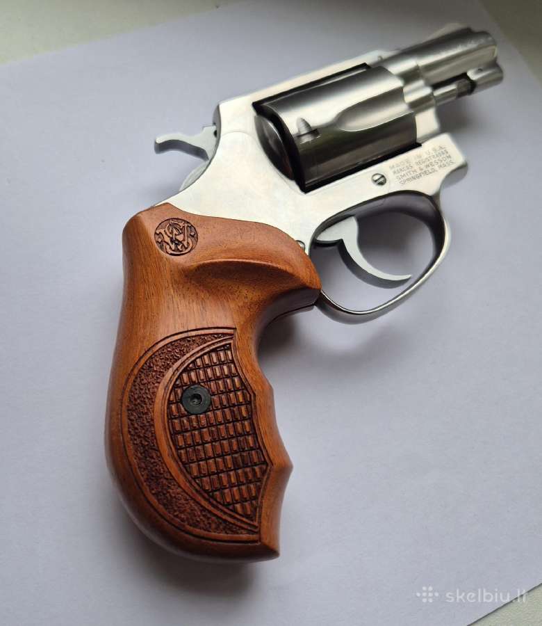 Revolverio Smith & Wesson medinė rankena - nuotraukos Nr. 7