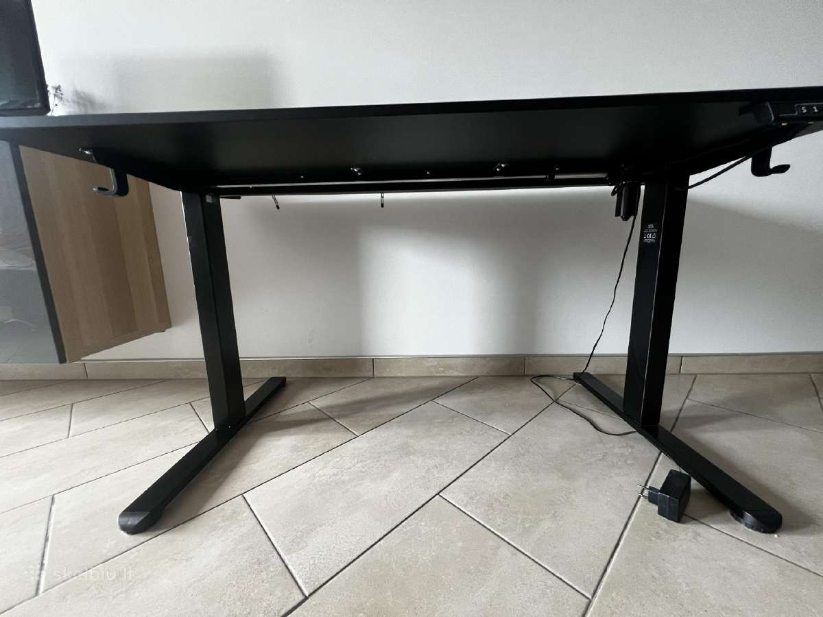 Reguliuojamo aukščio stalas 140x70 - nuotraukos Nr. 3