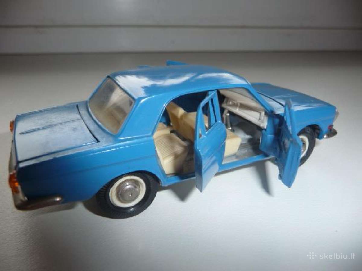 Auto modeliukas Gaz 24 Volga - nuotraukos Nr. 4