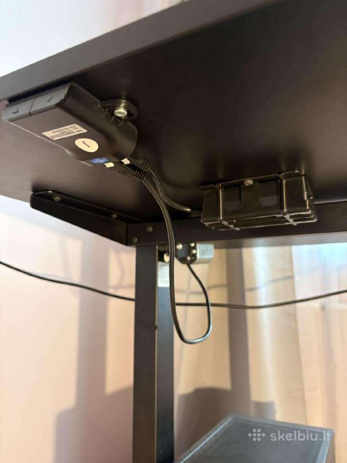 Darbinis elektrinis reguliuojamo aukščio stalas - nuotraukos Nr. 4