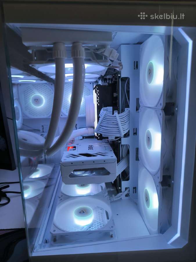 Baltos estetikos galingas kompiuteris žaidimams - nuotraukos Nr. 5