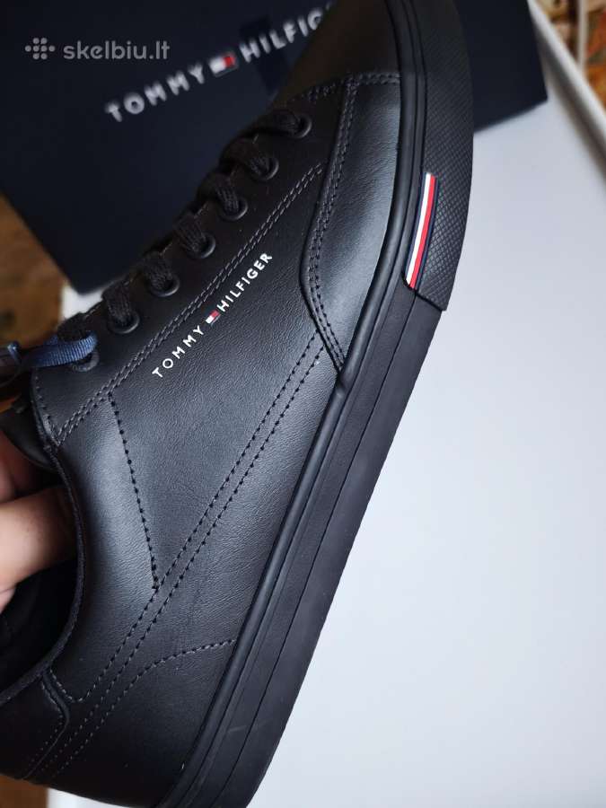 Vyriski kedai Tommy Hilfiger. - nuotraukos Nr. 3