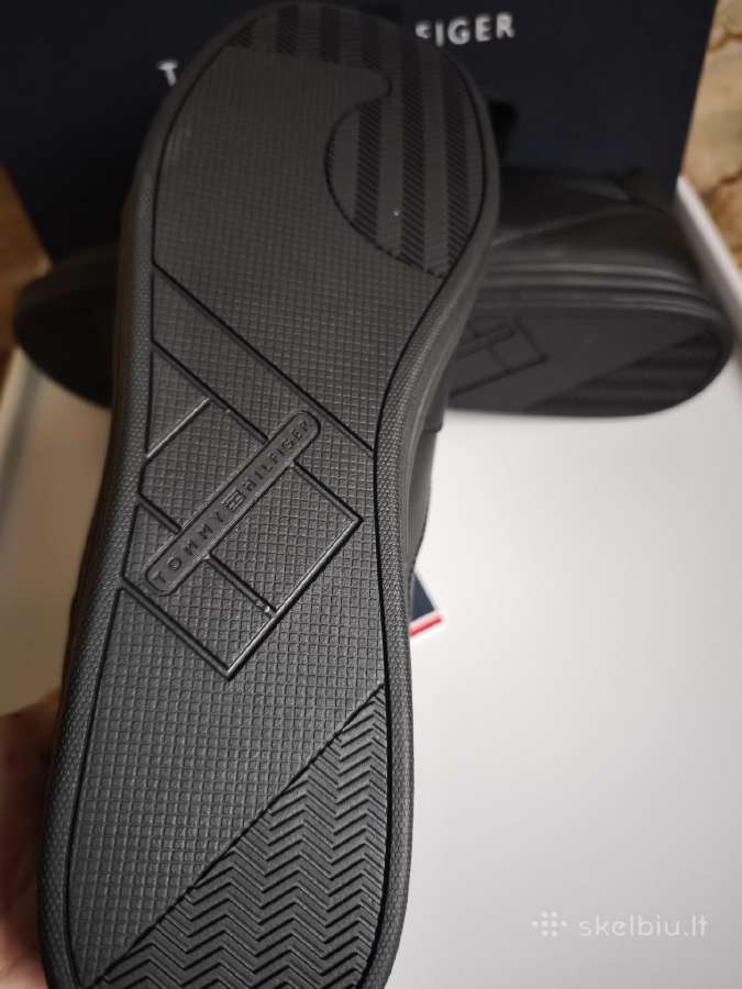 Vyriski kedai Tommy Hilfiger. - nuotraukos Nr. 8