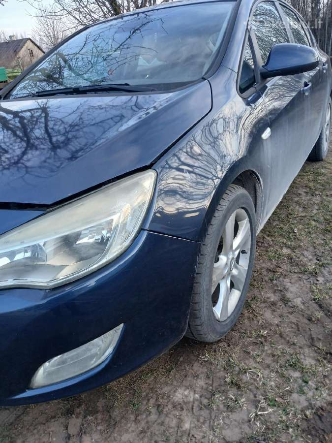 Opel Astra - nuotraukos Nr. 2