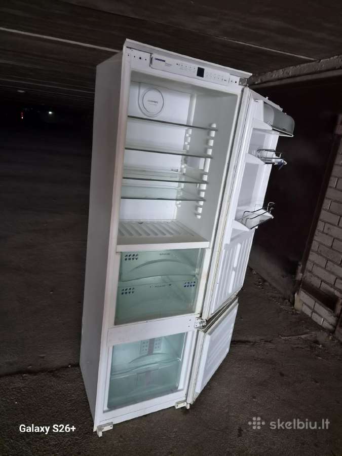 Parduodamas imontuojamas šaldytuvas Liebherr - nuotraukos Nr. 3