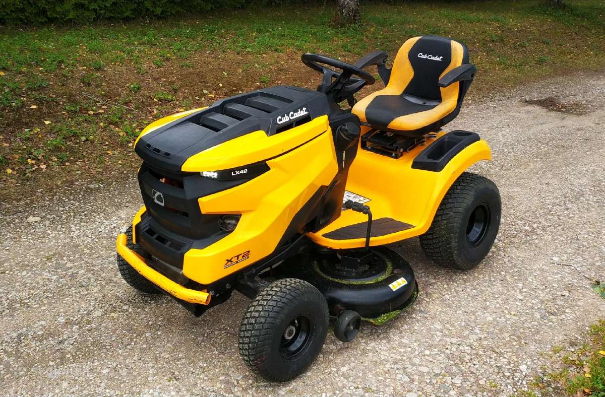 Cub Cadet Xt2 V2 kawasaki 107cm - nuotraukos Nr. 2