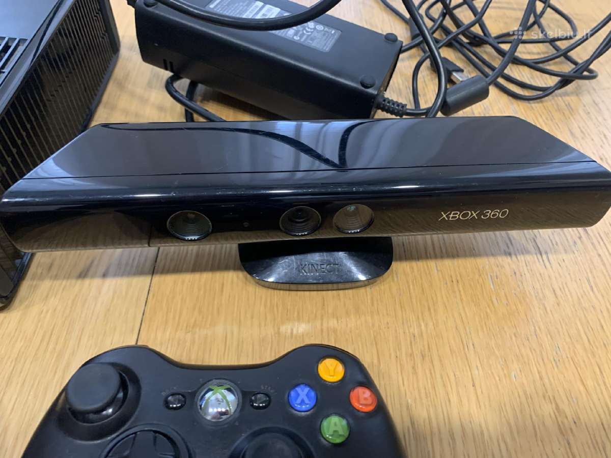 Xbox 360 + kinect + pulteliai - nuotraukos Nr. 3