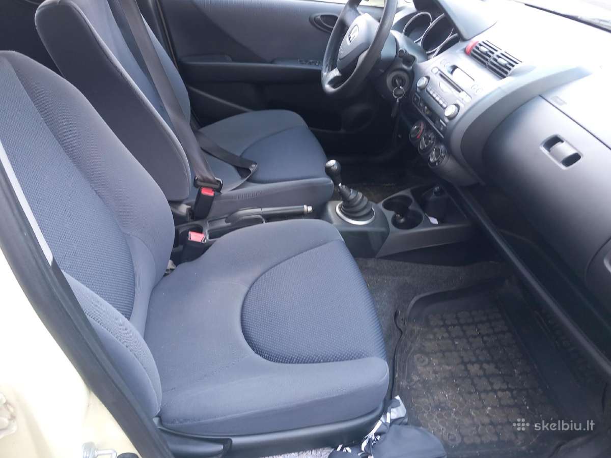 Parduodu gera honda jazz - nuotraukos Nr. 7