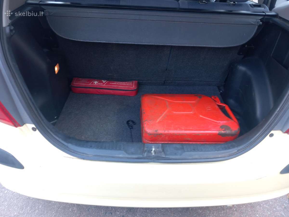 Parduodu gera honda jazz - nuotraukos Nr. 9