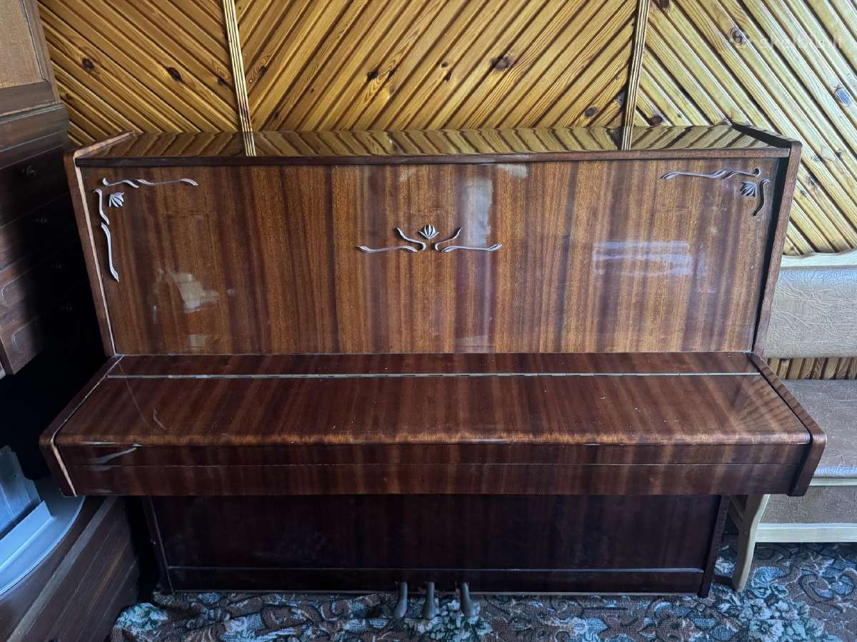 Pianinas - nuotraukos Nr. 2