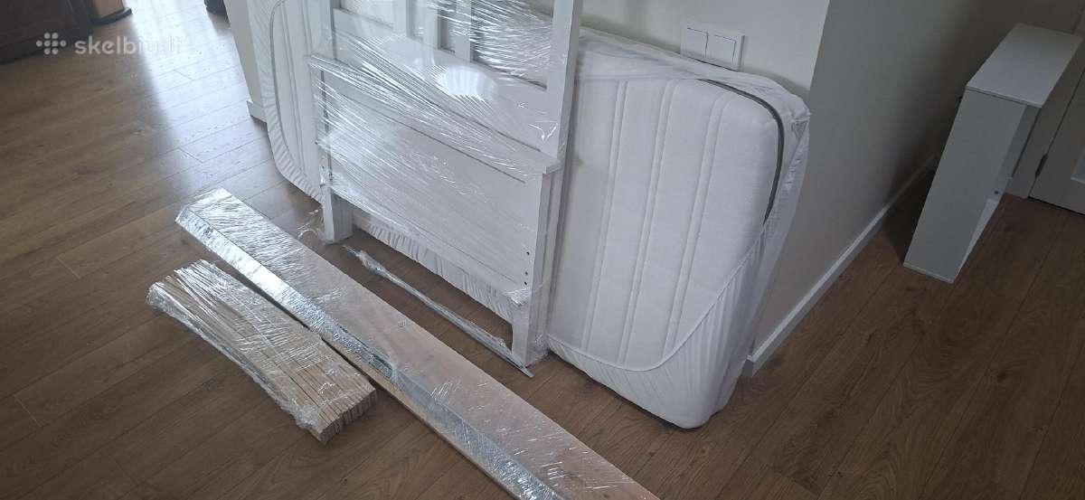 Medinė lova Hemnes su čiužiniu - nuotraukos Nr. 8