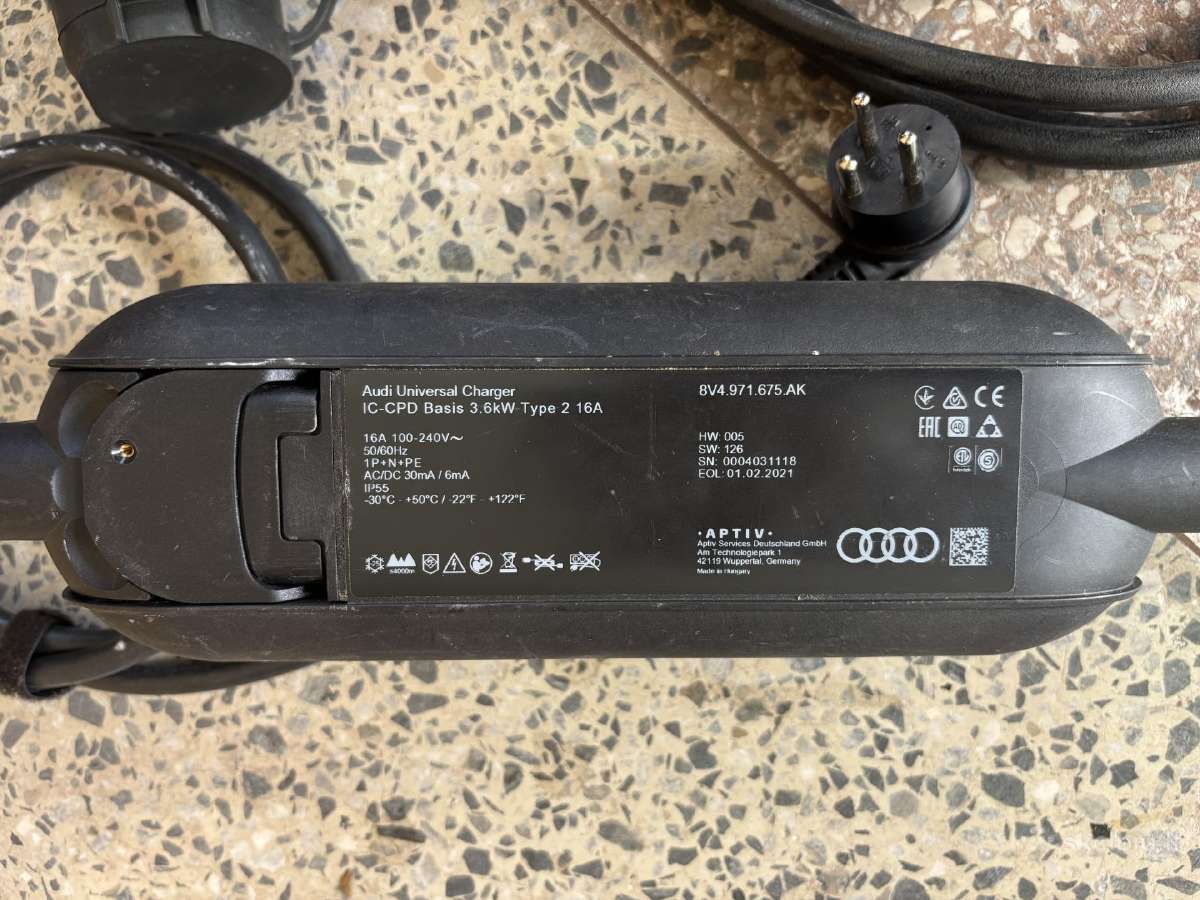 Audi Etron universalus kroviklis 1p 3.6kw 16a - nuotraukos Nr. 4