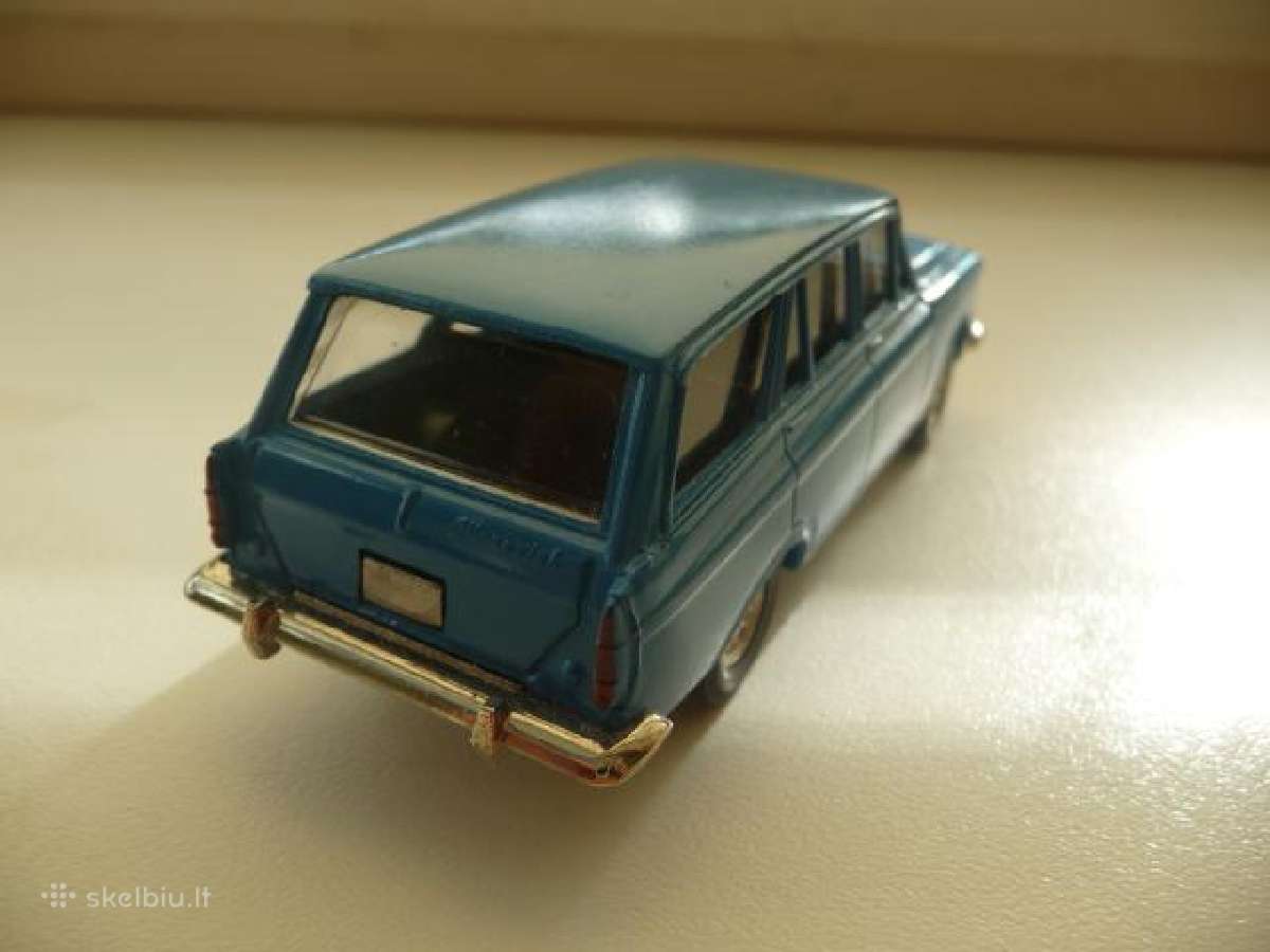 Auto modeliukas Moskvich 427 - nuotraukos Nr. 4