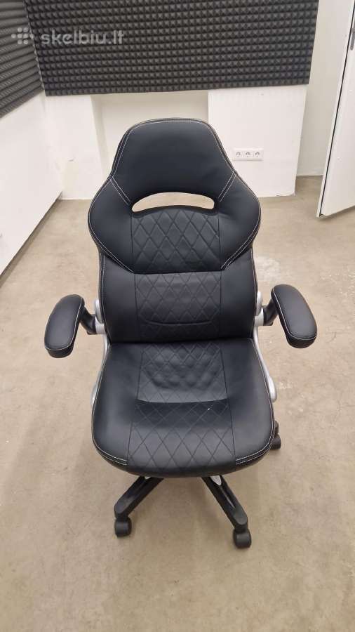 Stalas, kėdės ir sofa - nuotraukos Nr. 5