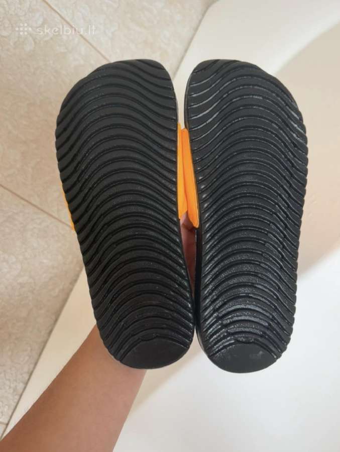 Oranžinės Nike tapkės - nuotraukos Nr. 3