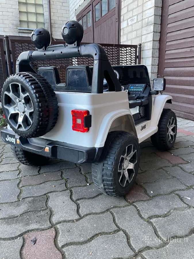 Jeep rubicon 4x4 su pultu tevams - nuotraukos Nr. 8