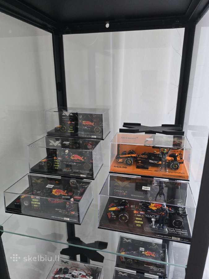 Stovai Minichamps, Spark 1:43 F1 modeliams - nuotraukos Nr. 2