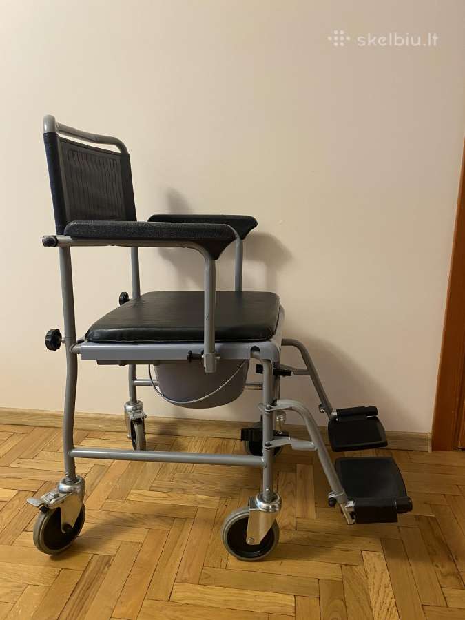 Neįgaliojo tualetas kede su ratukais - nuotraukos Nr. 2