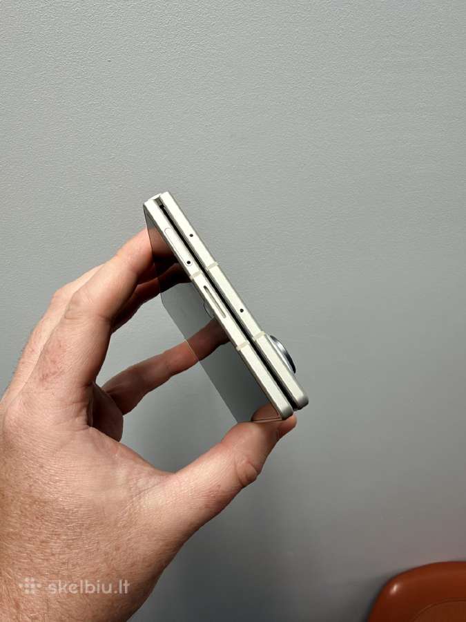 Samsung Galaxy Fold 8, 256/12gb + Carbon case - nuotraukos Nr. 2