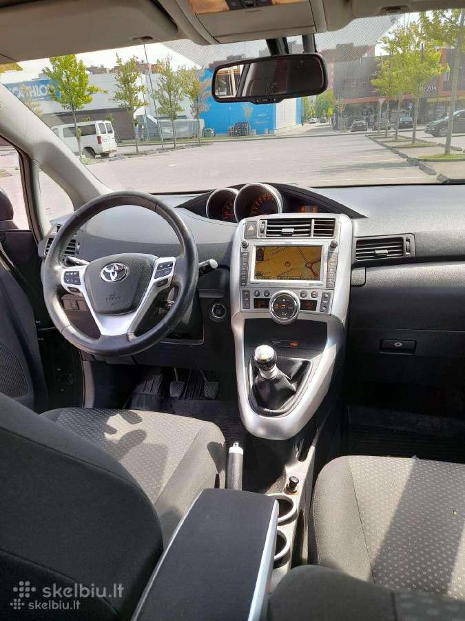 Parduodamas Toyota Verso - nuotraukos Nr. 8