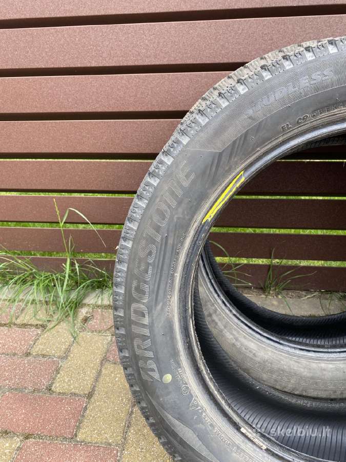 Bridgestone žieminės padangos 215/55 R18 5mm - nuotraukos Nr. 2