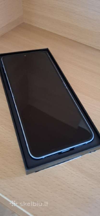 Samsung Galaxy Z Flip 6 - nuotraukos Nr. 4