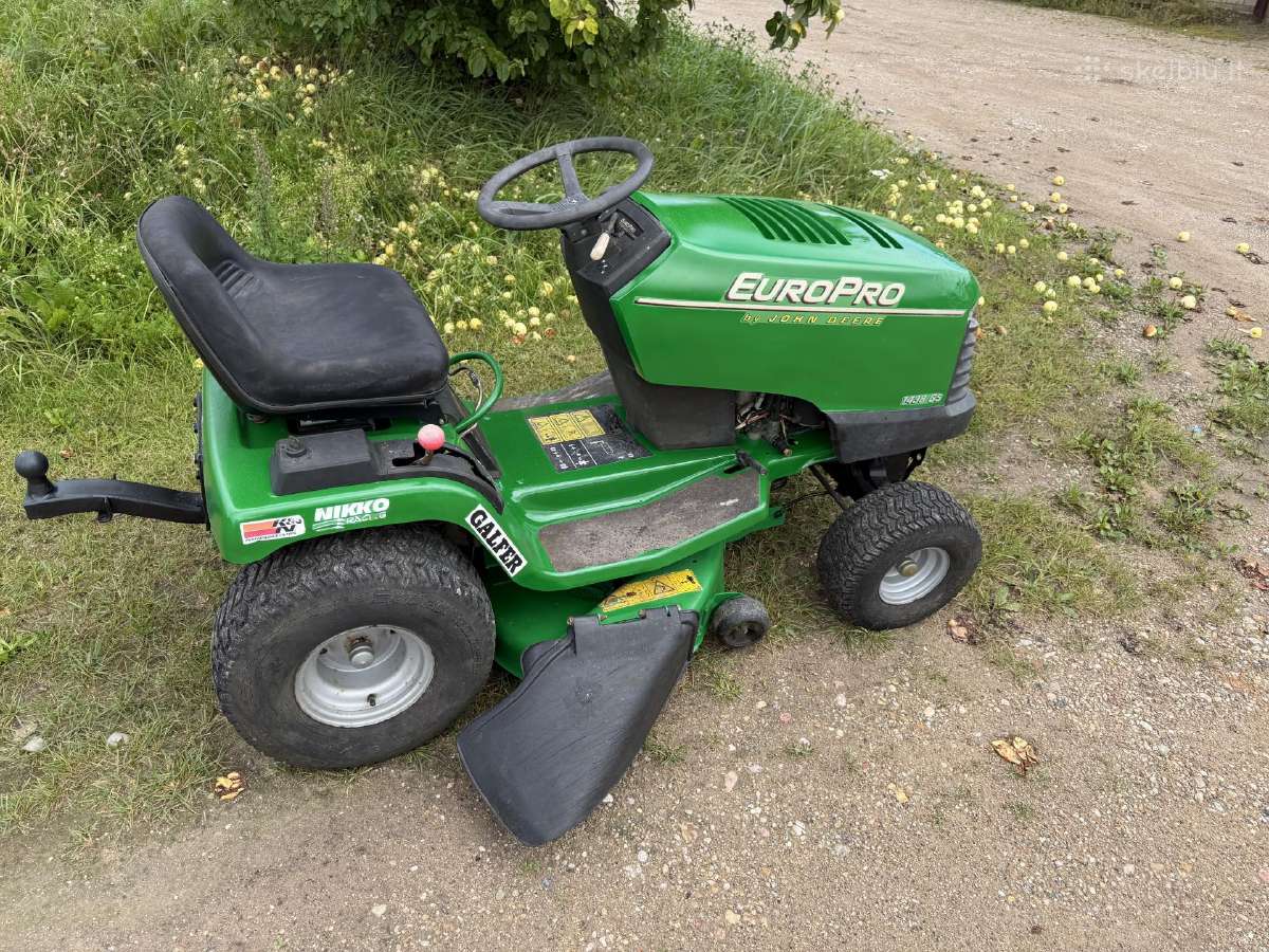 Sodo traktoriukas John Deere - nuotraukos Nr. 2