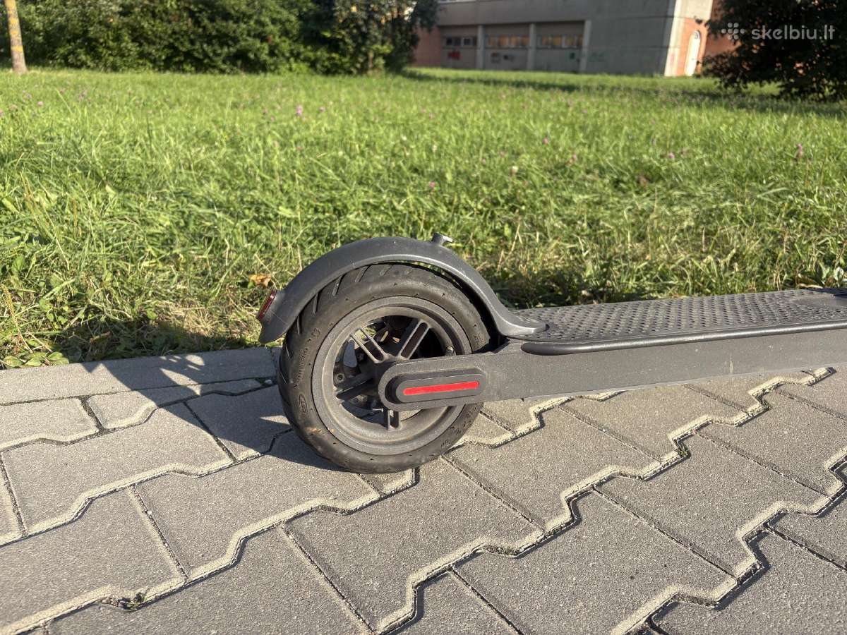 Xiaomi Mi Electric Scooter Pro - nuotraukos Nr. 3