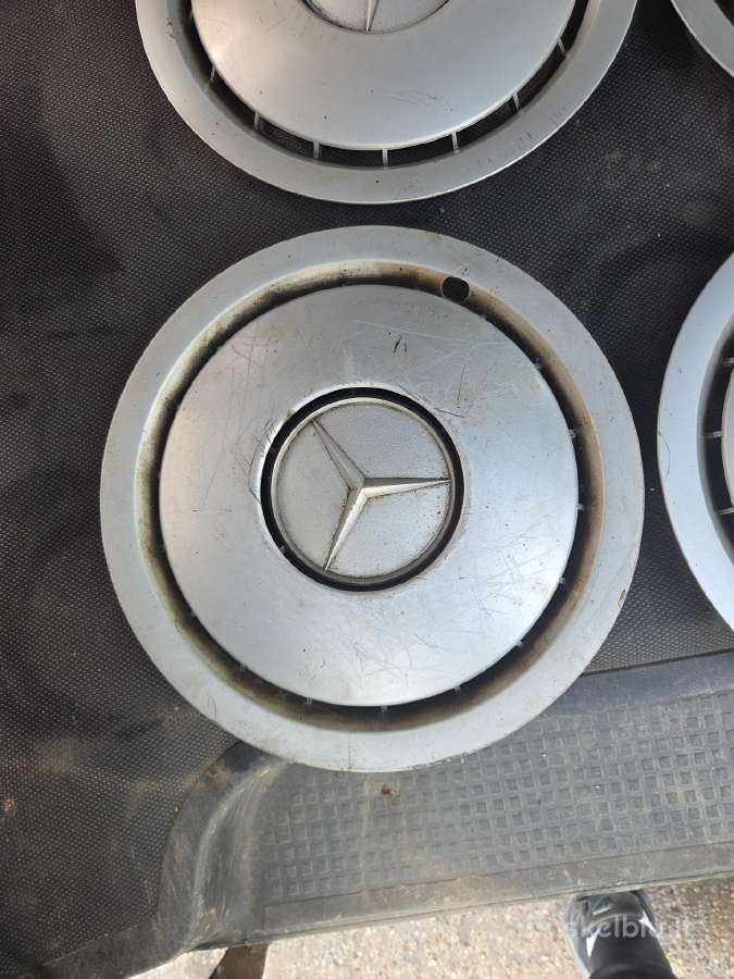 4 vnt. originalūs Mercedes-benz ratų gaubtai - nuotraukos Nr. 2