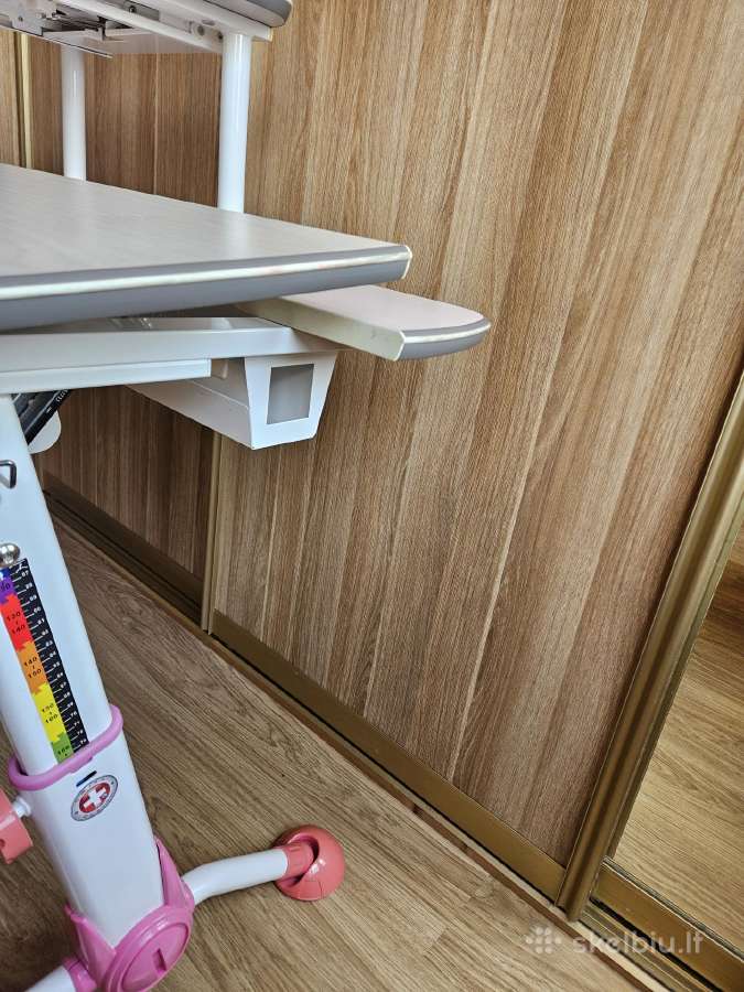 Stalas su reguliuojamo aukščio kojomis - nuotraukos Nr. 5
