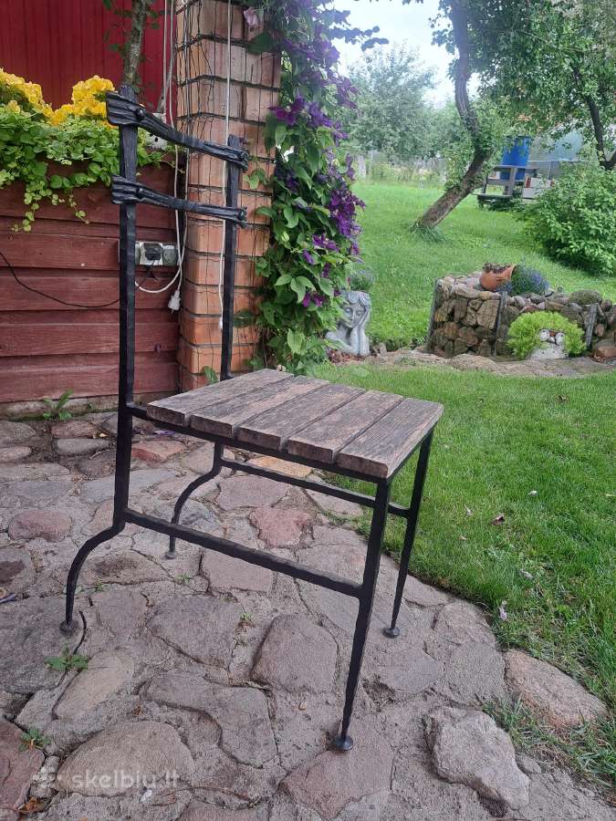 Karvio kaltos metalinės kėdes - nuotraukos Nr. 2