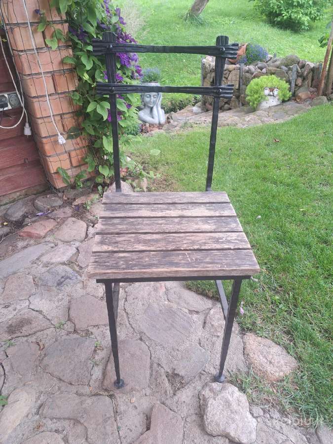 Karvio kaltos metalinės kėdes - nuotraukos Nr. 3