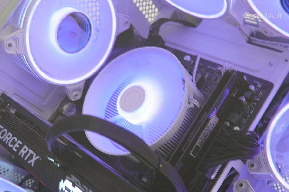 **r7-5700x 32gb Rtx 5060 Ti** žaidimų kompiuteris - nuotraukos Nr. 3