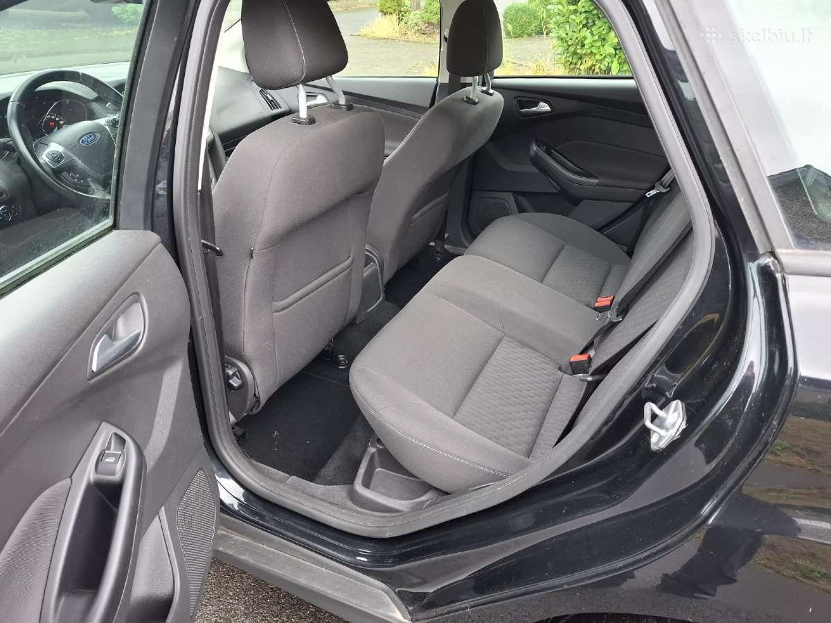 Ford Focus 1l, benzinas, universalas - nuotraukos Nr. 4