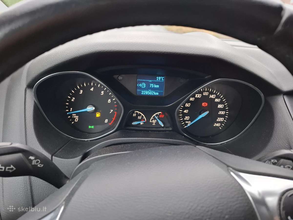 Ford Focus 1l, benzinas, universalas - nuotraukos Nr. 7