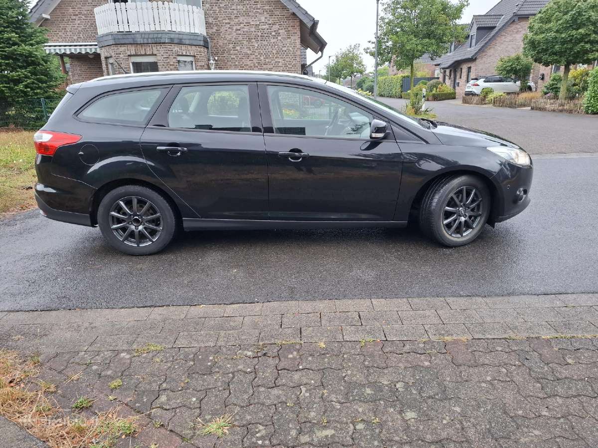 Ford Focus 1l, benzinas, universalas - nuotraukos Nr. 14