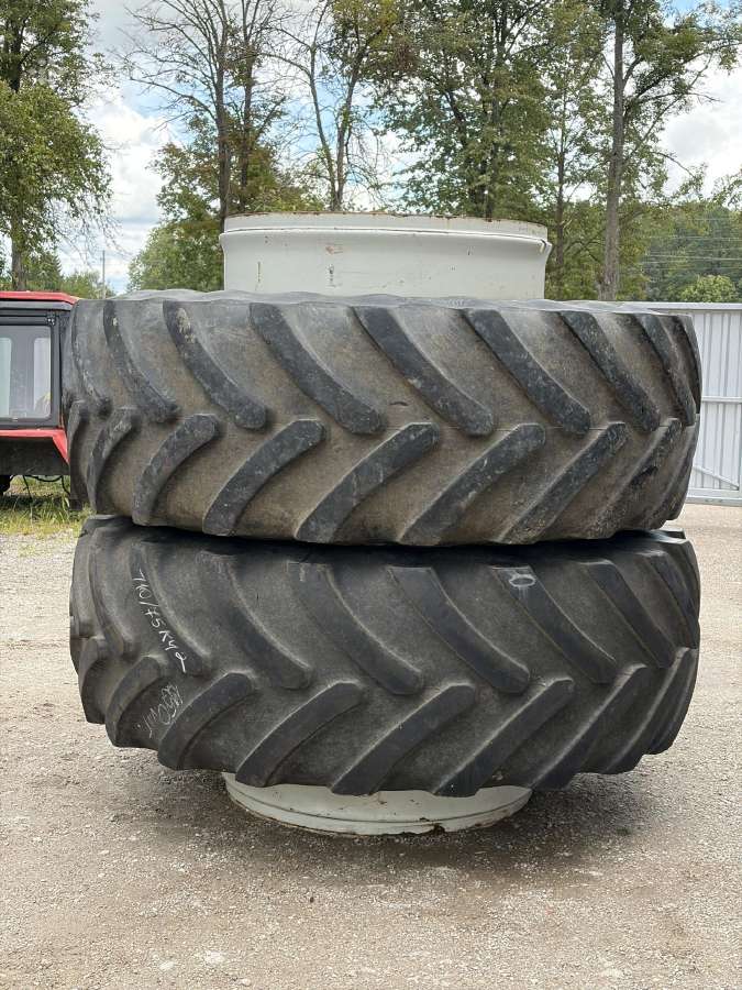 710/75r42 Traktoriaus dubliai - nuotraukos Nr. 2