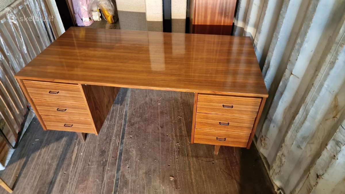Vintažinis riešutmedžio rašomojo stalas - nuotraukos Nr. 10