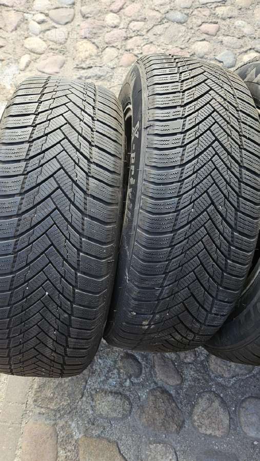 Padangos su diskais Volvo V70 200eur. - nuotraukos Nr. 5