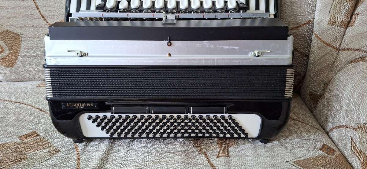Profesionalus Akordeonas Hohner Atlantic - nuotraukos Nr. 3