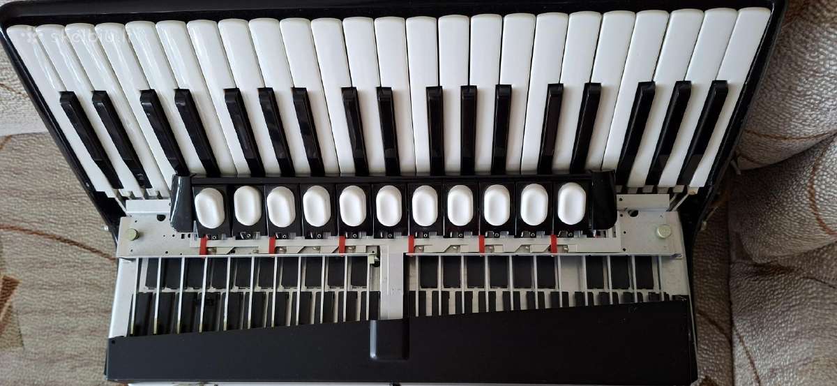 Profesionalus Akordeonas Hohner Atlantic - nuotraukos Nr. 9