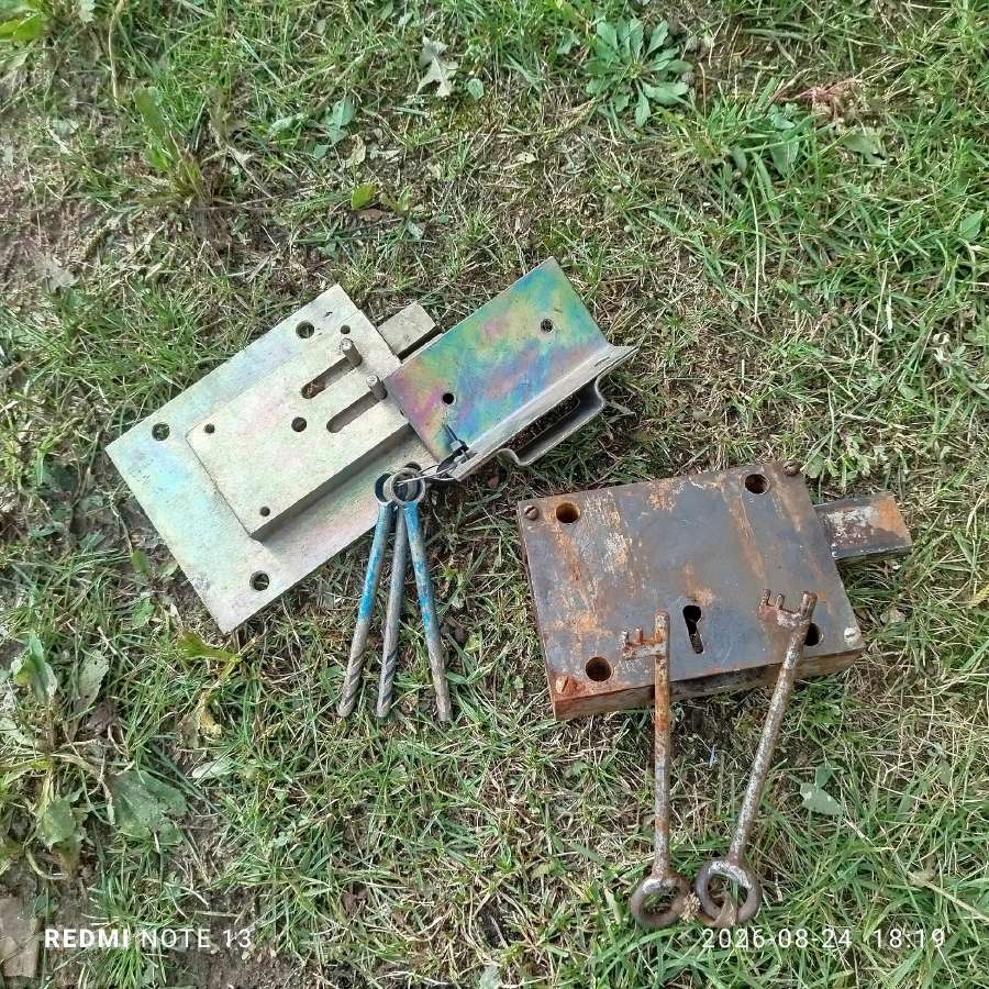 Darbastalis,tek,stakliu griebtuvai,priekalai, - nuotraukos Nr. 38