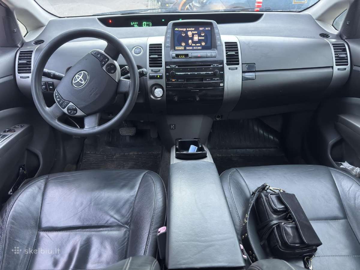 Toyota prius nuoma / rent - nuotraukos Nr. 4