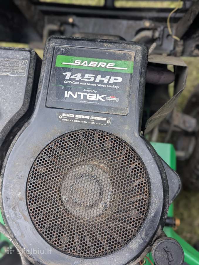 Parduo John deer sabre su dėžės defektu - nuotraukos Nr. 4